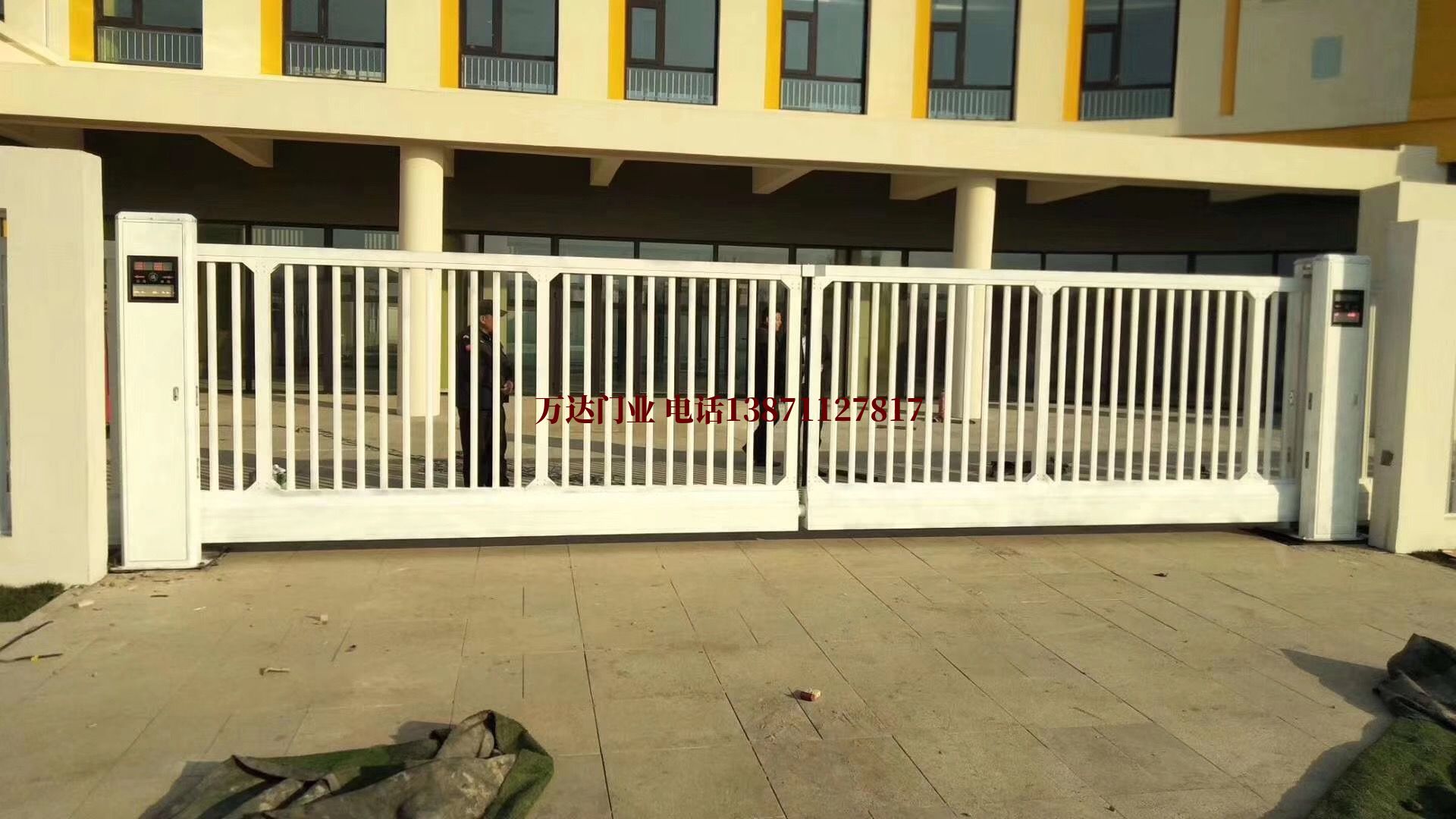 喀喇沁悬浮门【无轨、可折叠门、出厂设计】